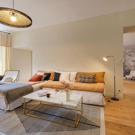 Appartement Avec Son Patio Dans Centre Historique De Bourg מראה חיצוני תמונה