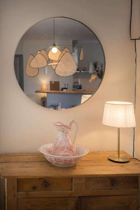 Appartement Avec Son Patio Dans Centre Historique De Bourg מראה חיצוני תמונה